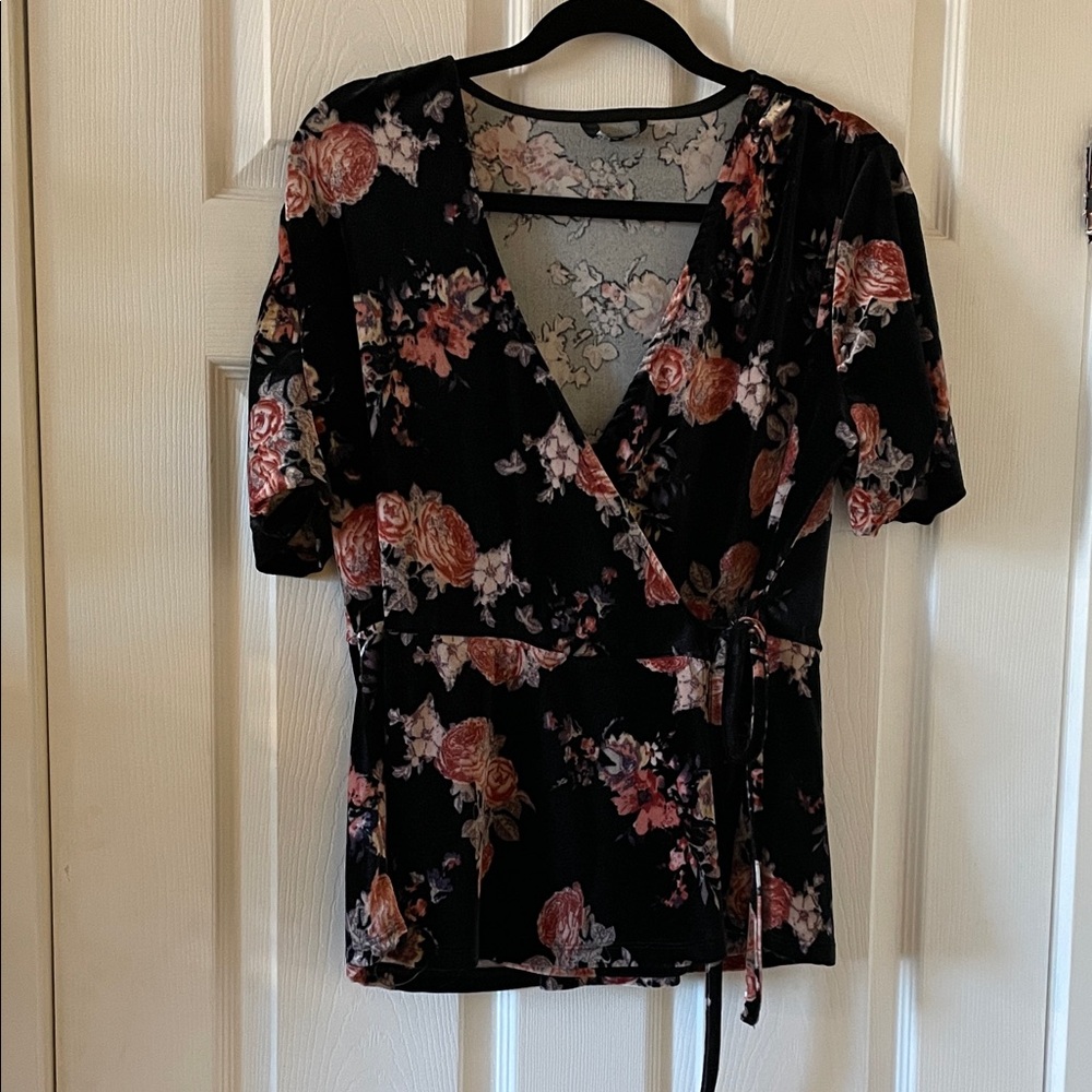 Women’s floral velvet wrap top goth roses autumn